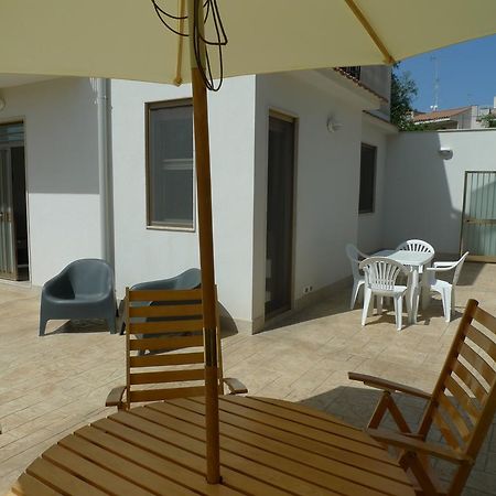 Marina Di Modica Suite Exterior photo