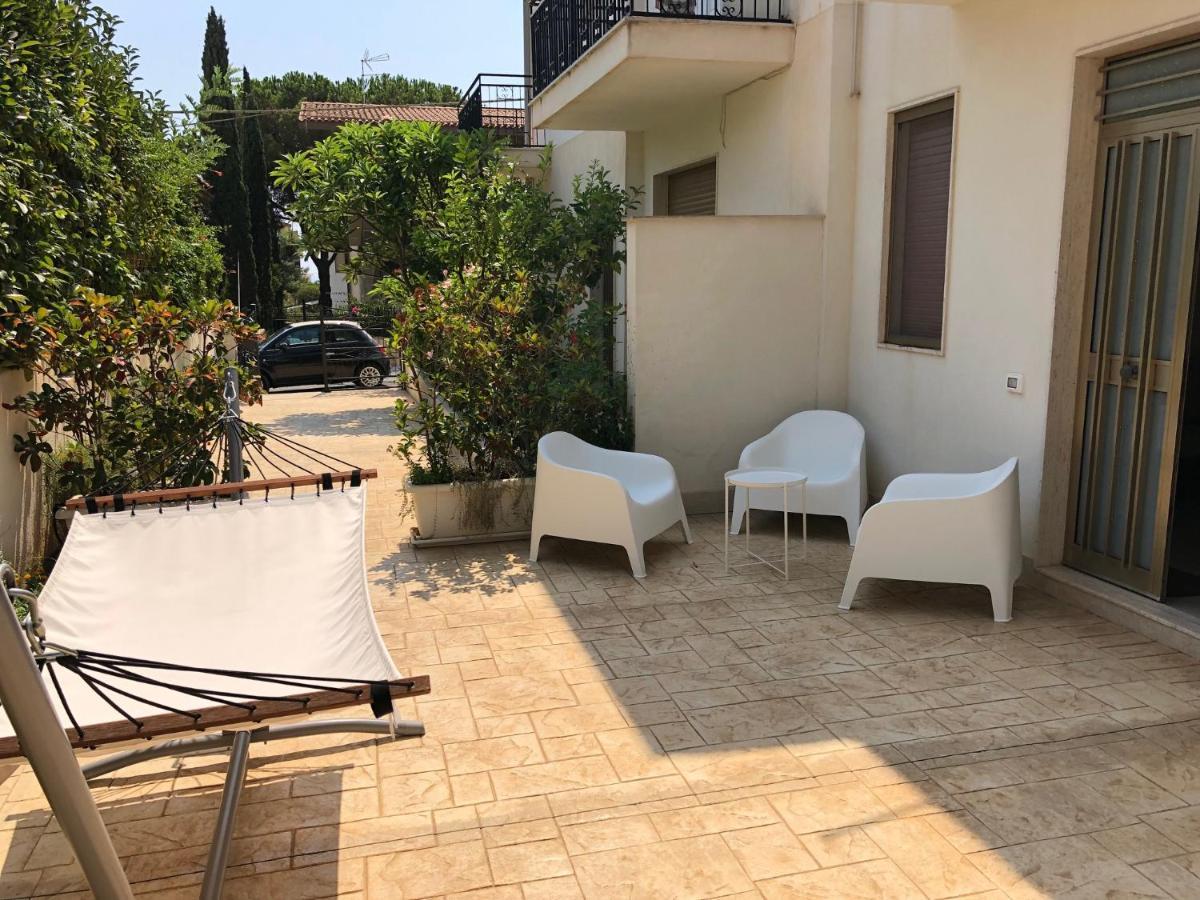 Marina Di Modica Suite Exterior photo